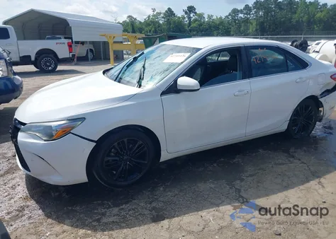 2015 Toyota Camry Se z USA, uszkodzony, nr VIN 4T1BF1FK9FU083592